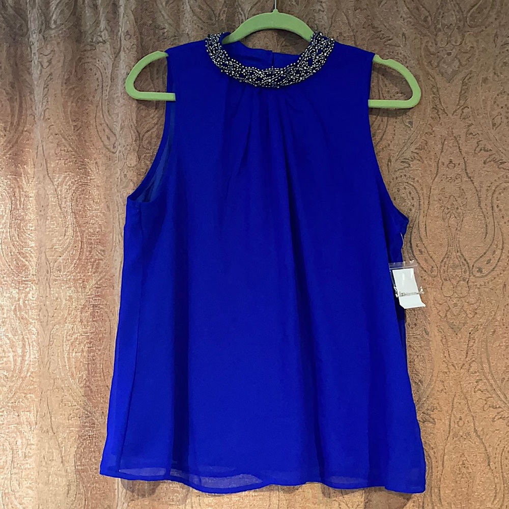 Sleeveless blouse